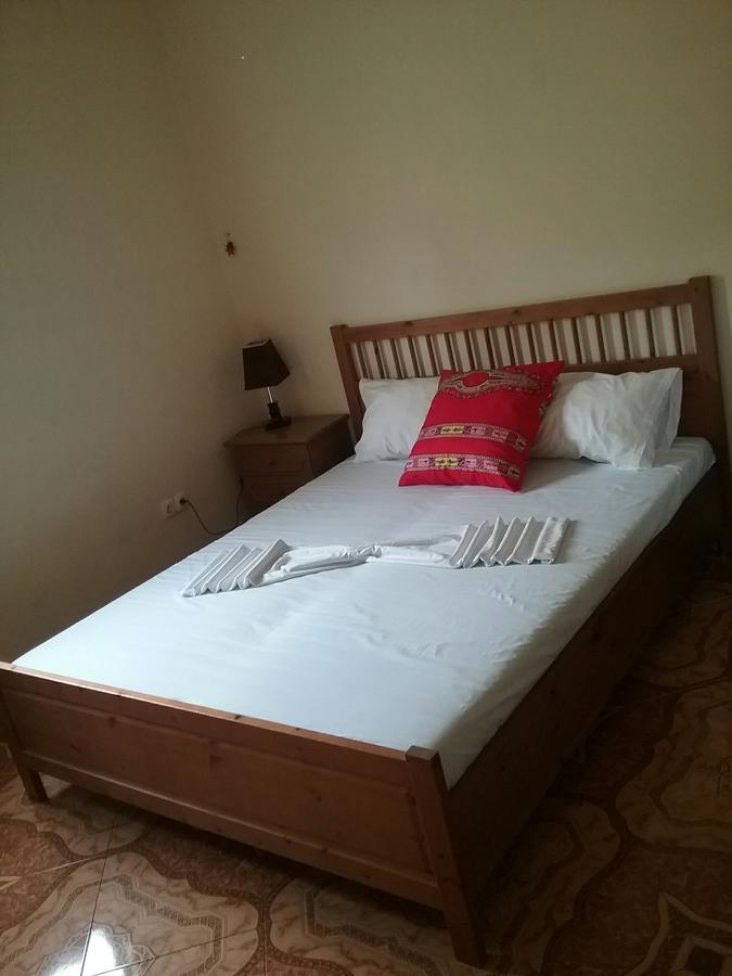 Pensao Simao & Julia Bed & Breakfast Orgaos Exterior photo
