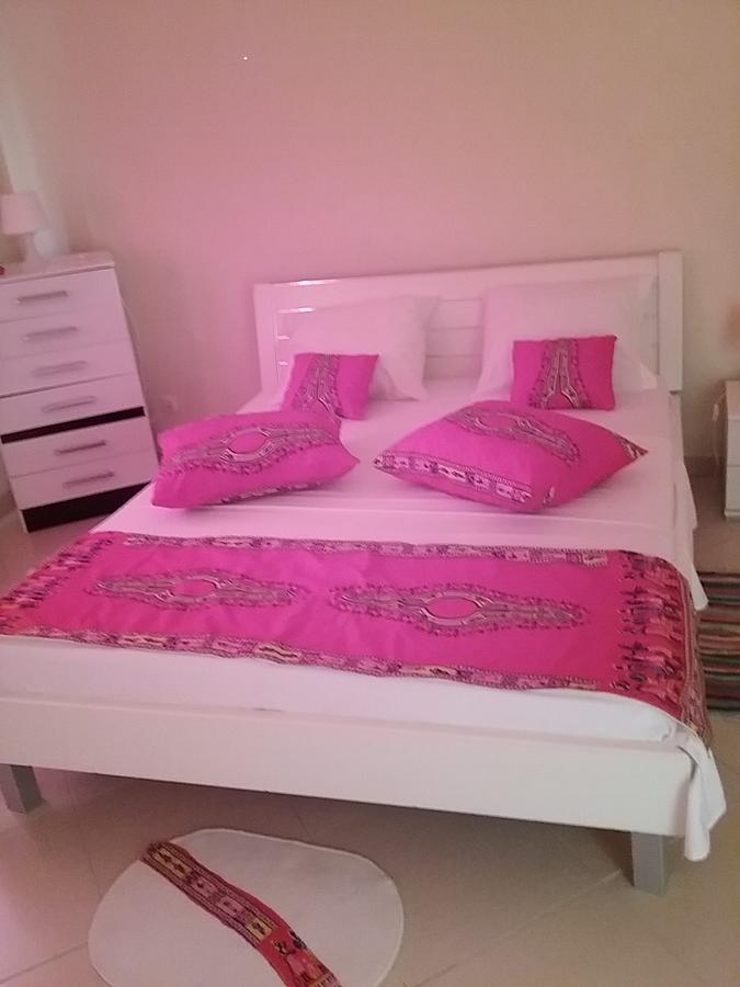 Pensao Simao & Julia Bed & Breakfast Orgaos Exterior photo